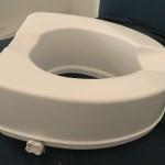 RIALZO WC con fissaggio laterale ad altezza 14 cm 