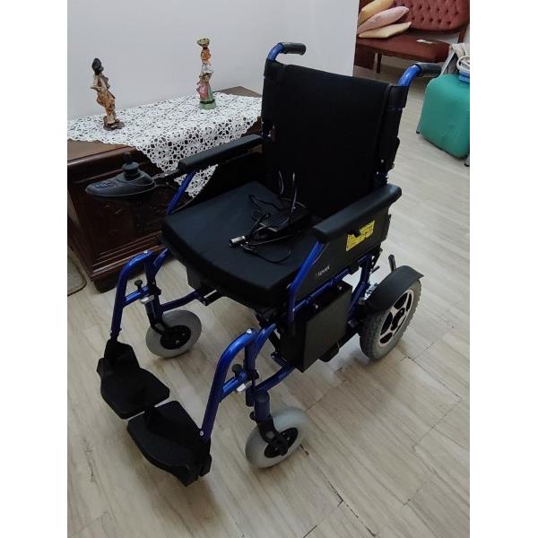 Carrozzina elettrica intermed modello Level come nuova