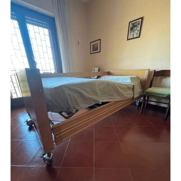 LETTO ELETTRICO ORTOPEDICO PER DISABILI