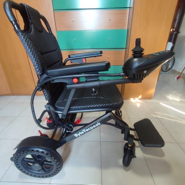 Carrozzina elettrica bytetecpeck