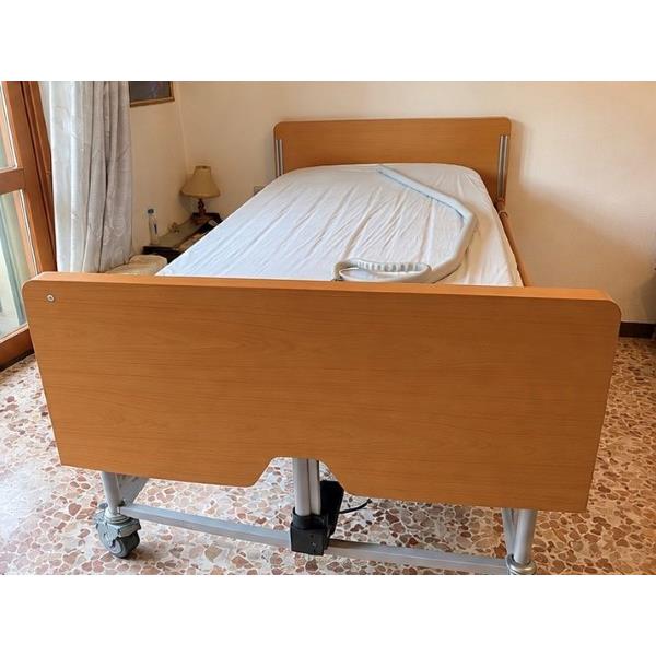 LETTO ORTOPEDICO ELETTRICO DA DEGENZA COMPLETO 